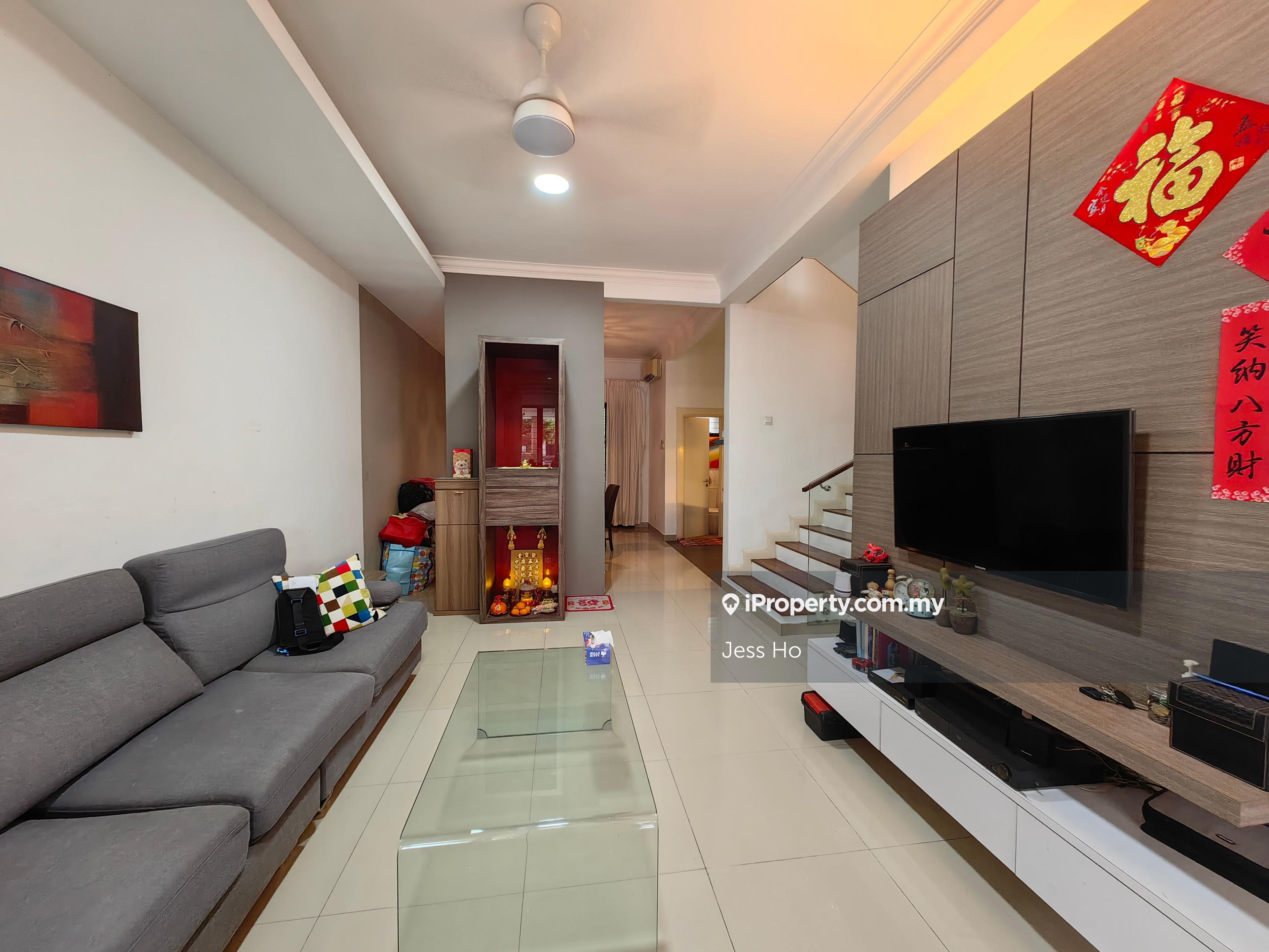 Freehold, Low Density, Gated & Guarded