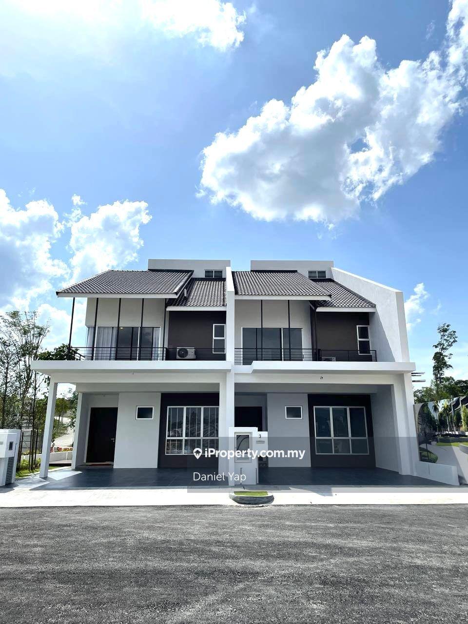 Low Downpayment, Free legal fee, 5 mins to Tol, 5 mins to Aeon/ school