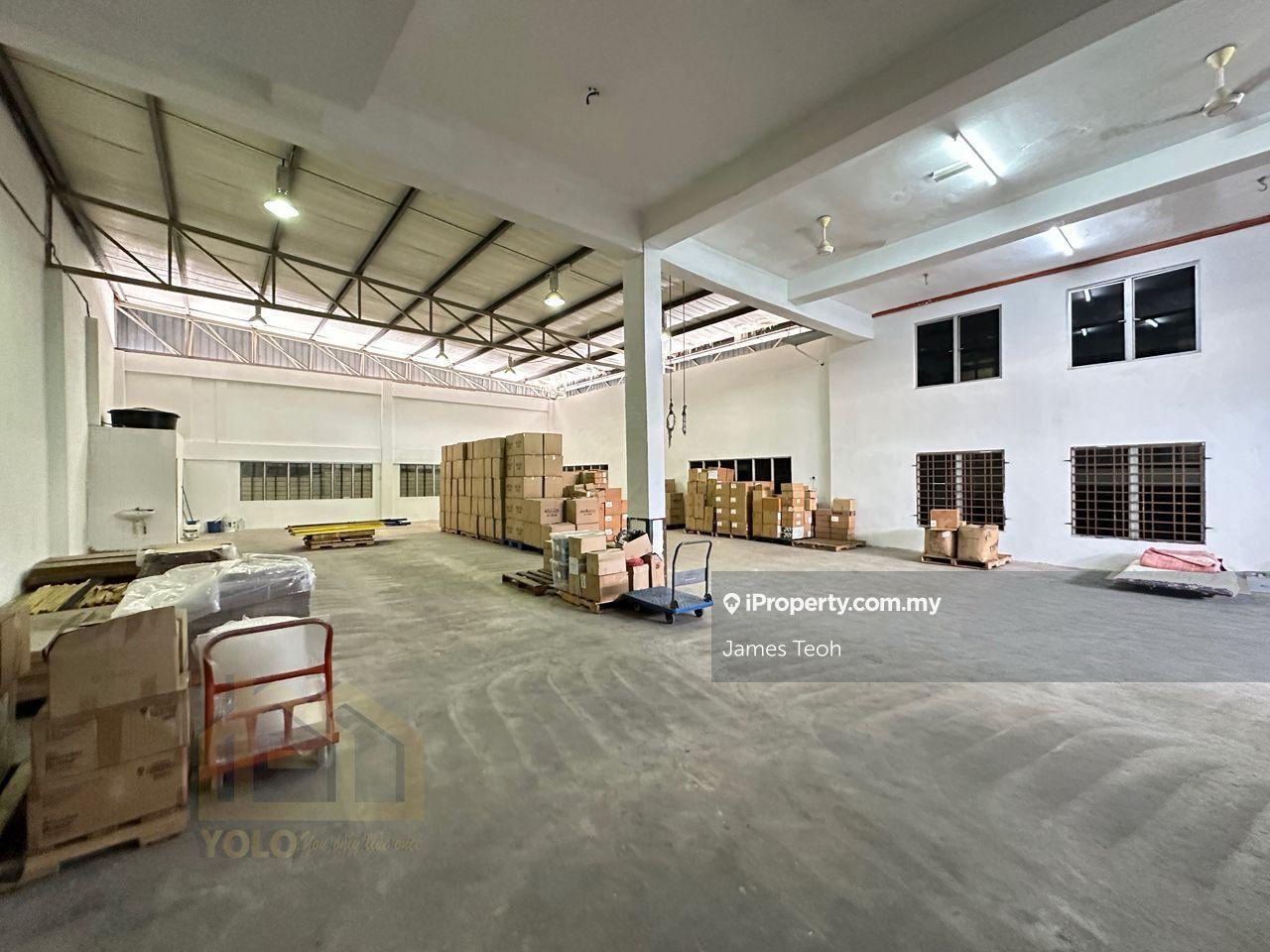 Pandamaran, Semi-D Factory Limited