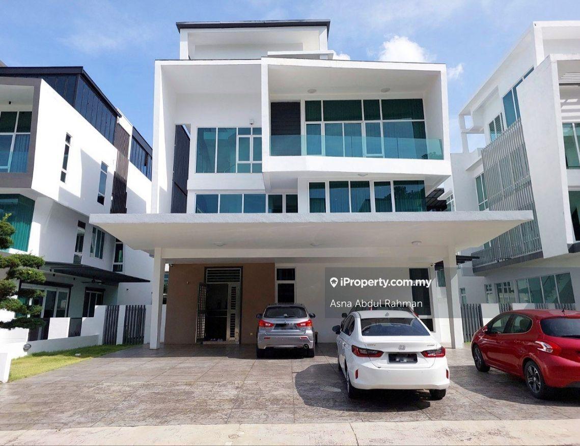 Nice Cosy Fully Furnish Bungalow at Aspen Garden Residence, Cyberjaya