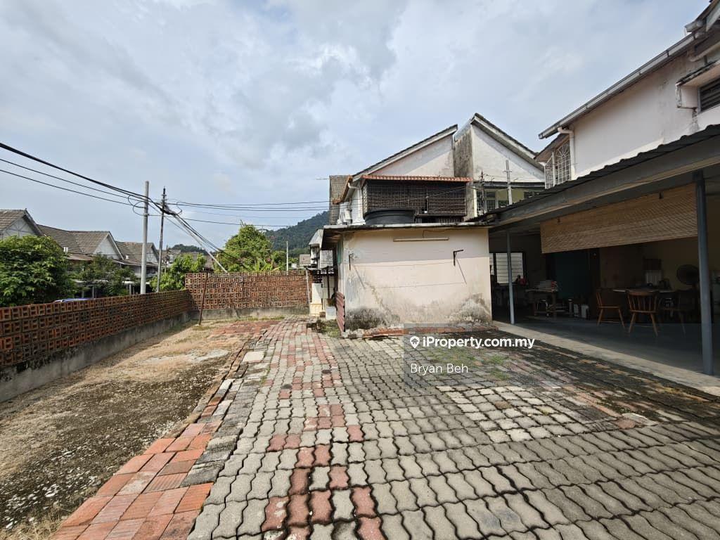 Corner Lot vit Big Land 