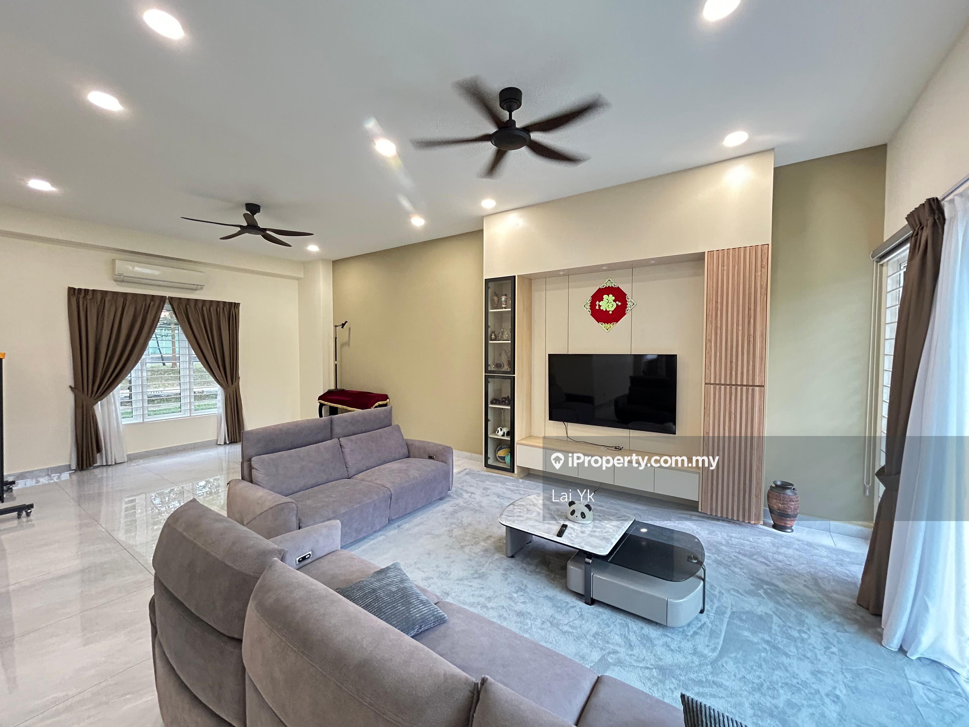 Short drive to Empire Subang, Sunway Pyramid, Sunway University