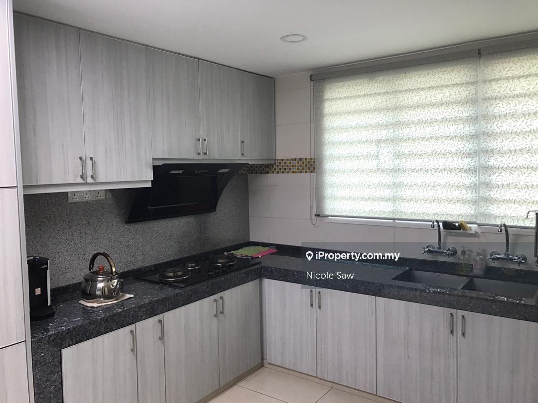 Semi detached house for Sale 