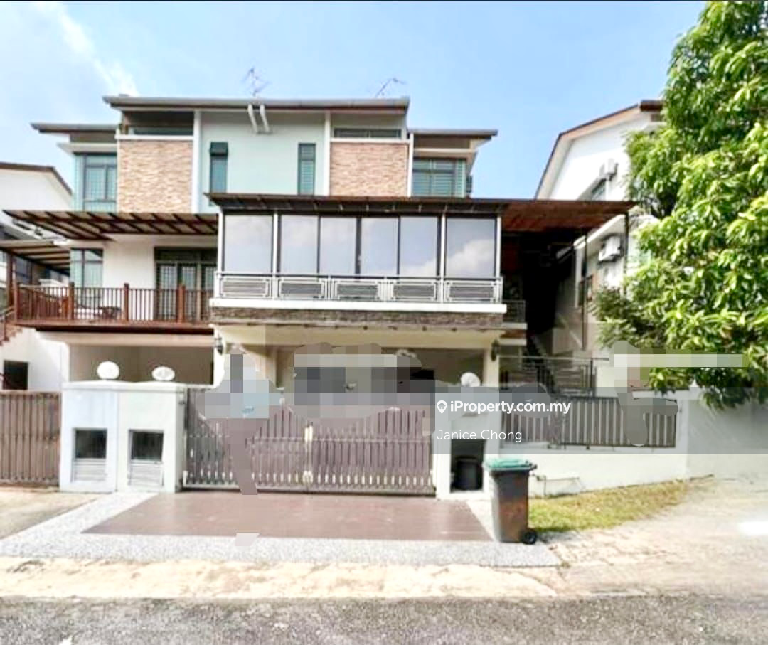 Horizon Hills 3 Storey Cluster Fully Furnished