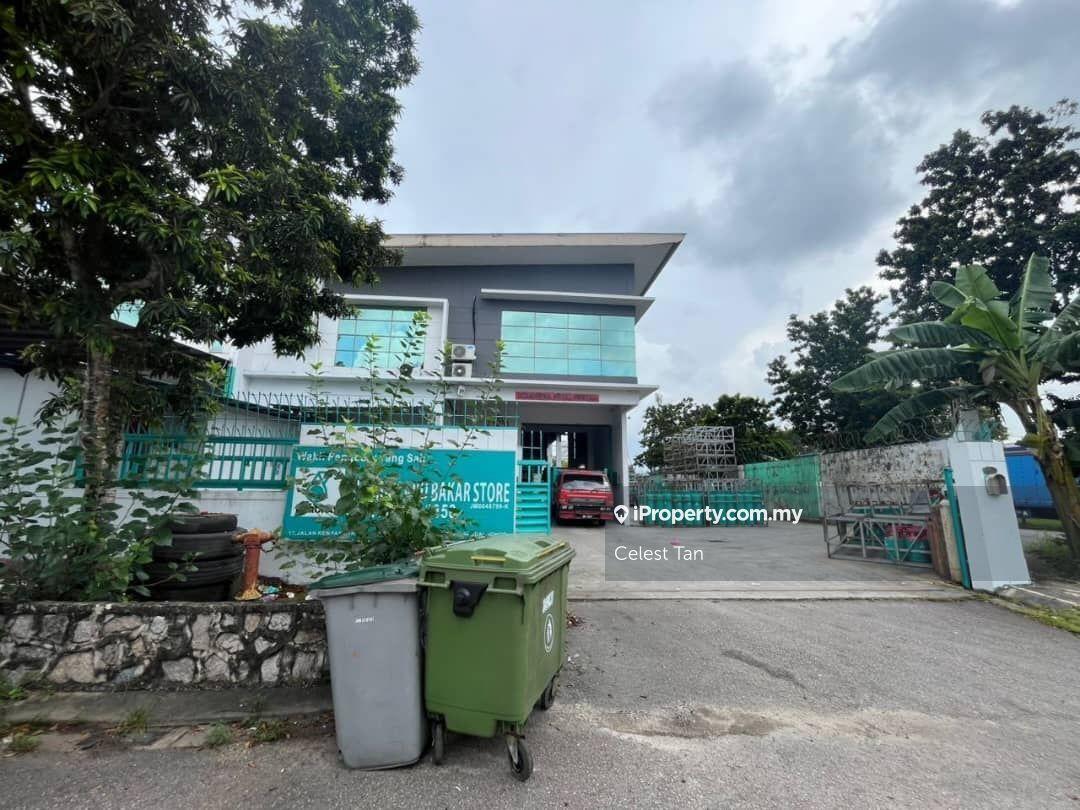 Kempas Utama Semi-D Factory Corner Lot 10043sqft