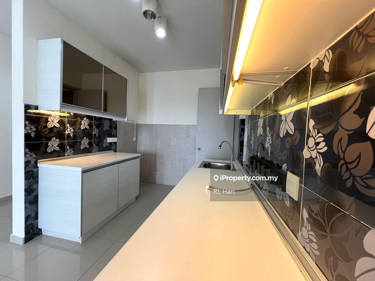 Menjalara 18 Condominium, Spacious Unit with KLCC View