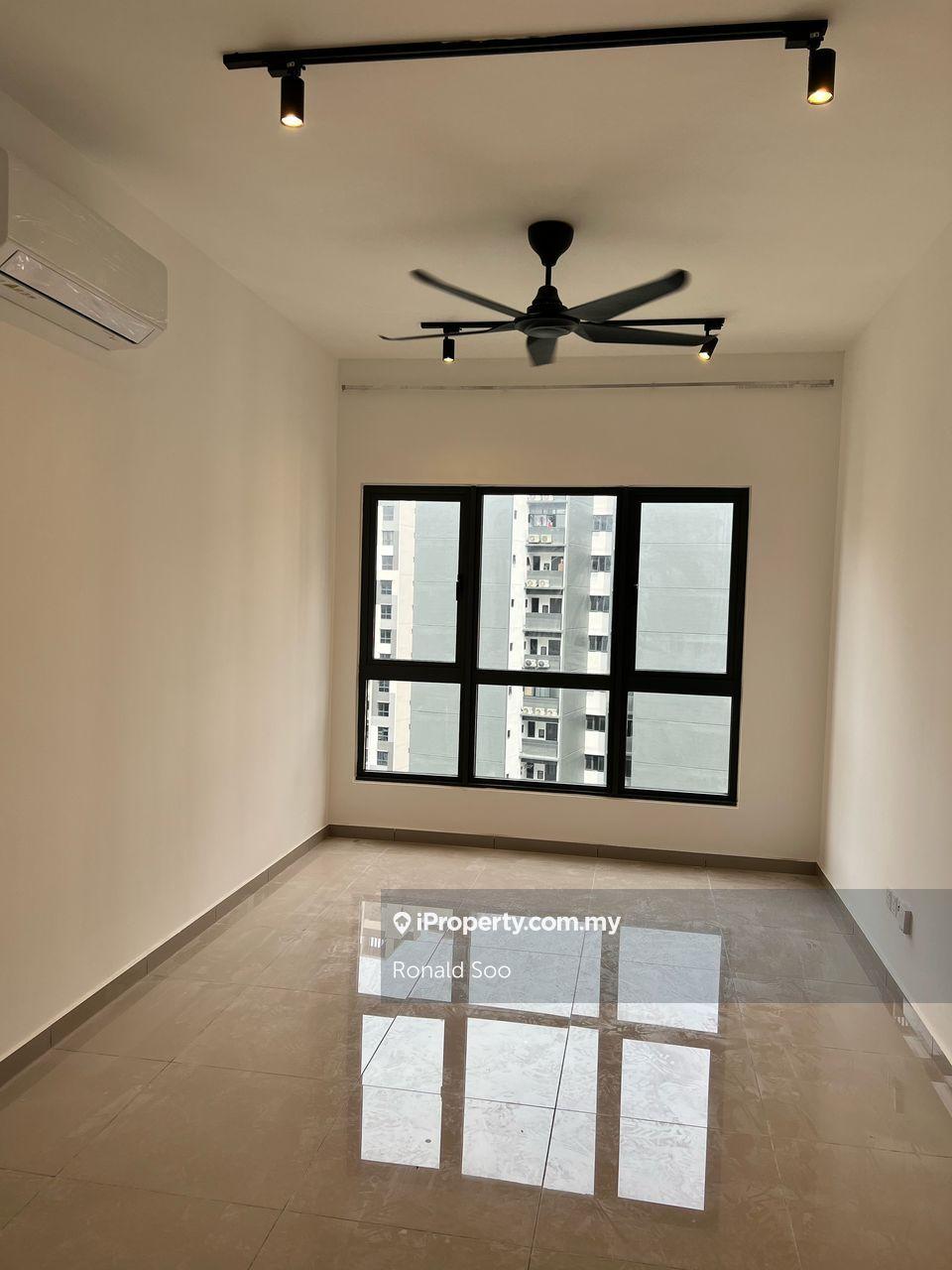 Move-In Ready 550 Sqft Unit D Quince Near MRT Partially Furnished