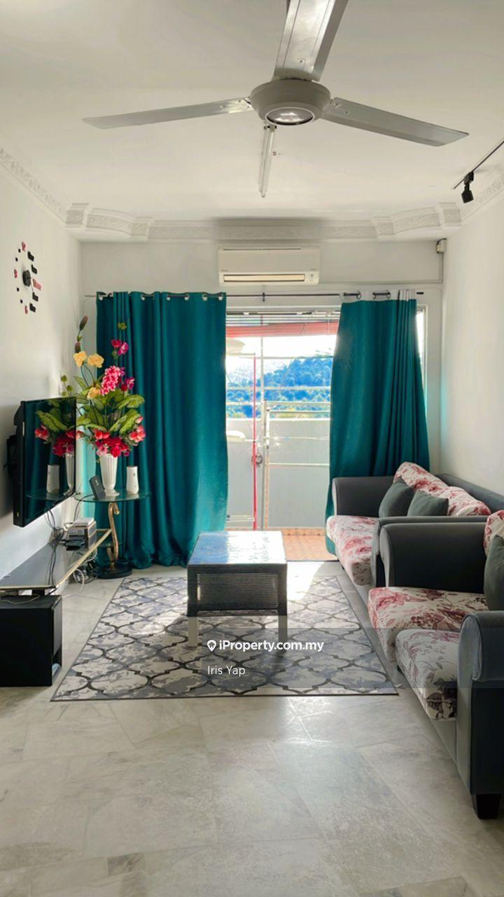 Equaine park 5room freehold condominium for sale Desaminium rimba