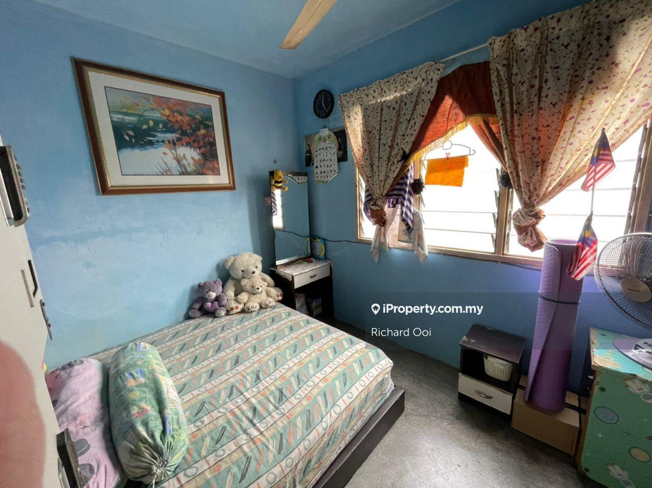 Below Market Damansara Bistari Apartment Ss2 Petaling Jaya