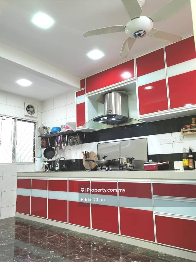 Well Maintained Freehold Double Storey Terrace, 24-hours Security