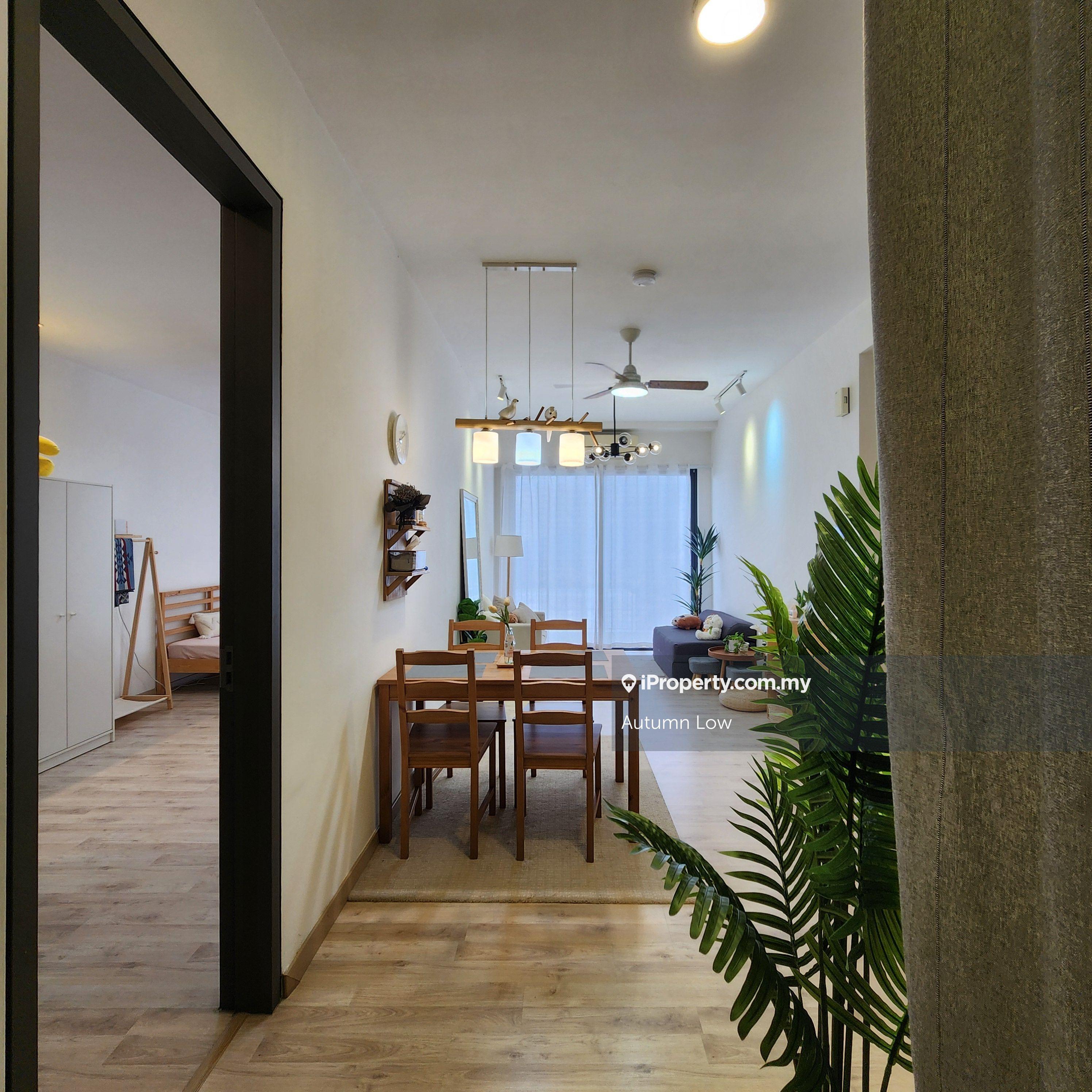 Discover Your Cozy Oasis in this Bright, Airy Home Sweet Home!