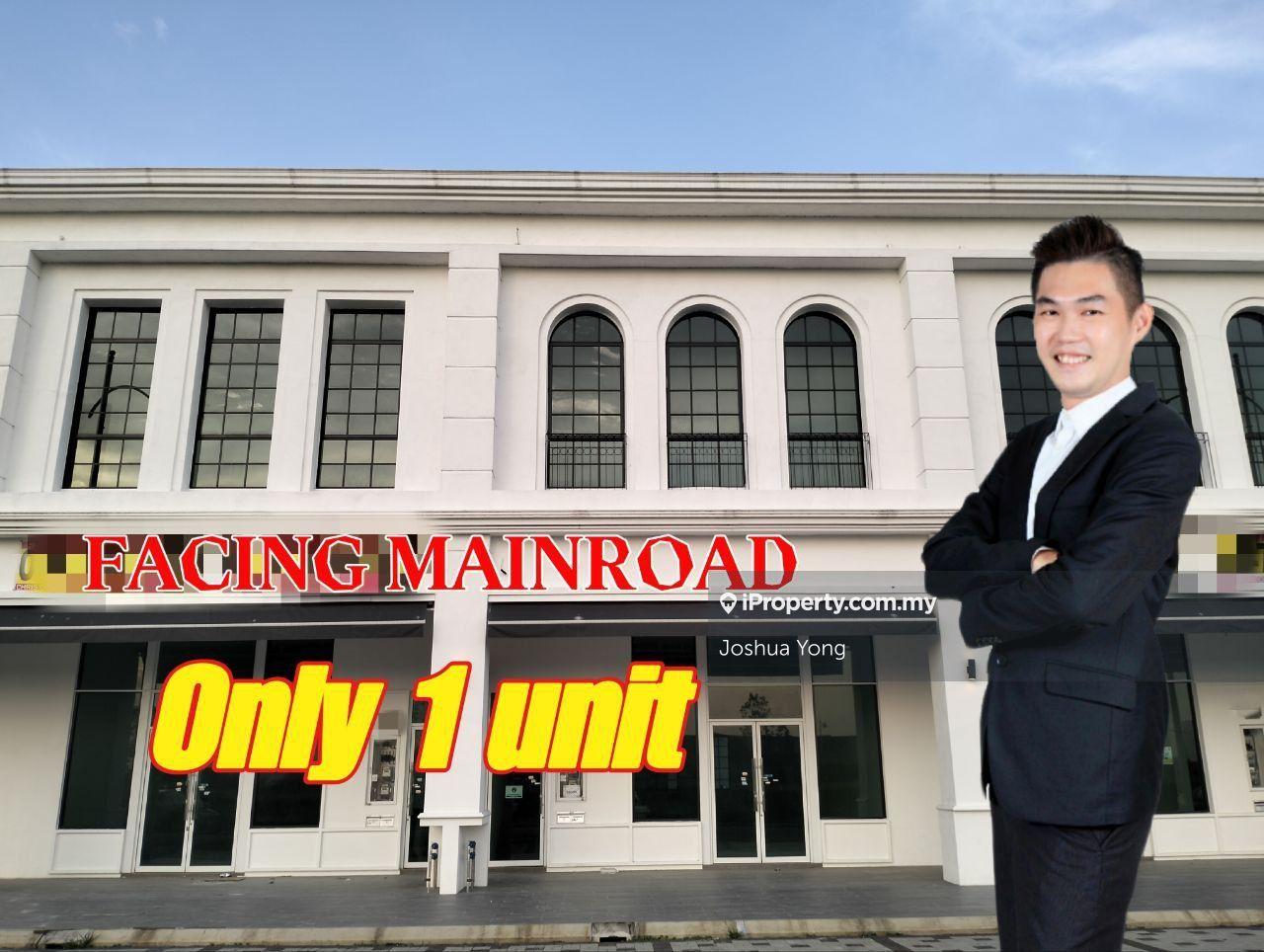 Matual Commercial Township & Facing Main Road