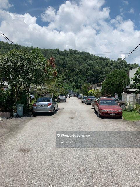 Terrace house for Sale