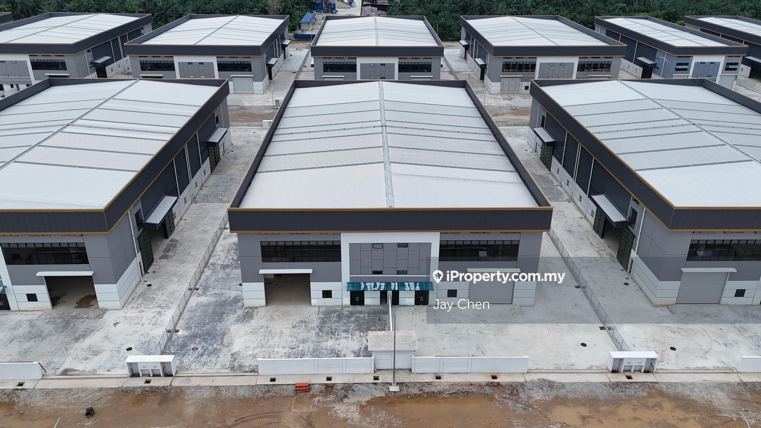 Brand New 2 Storey Semi-D Factory @ Jenjarom For Rent