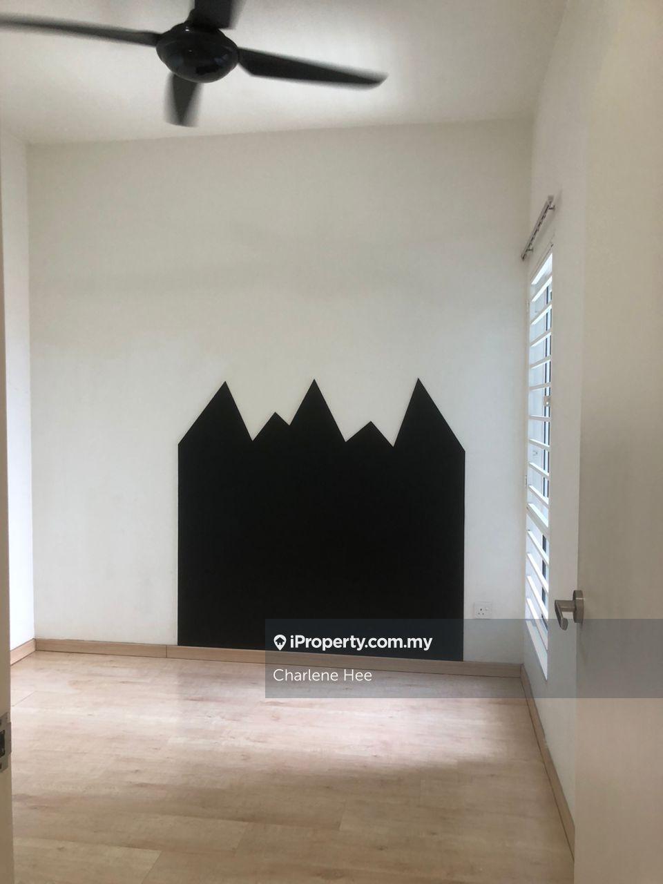 3 Bedrooms Partly furnished for rent.