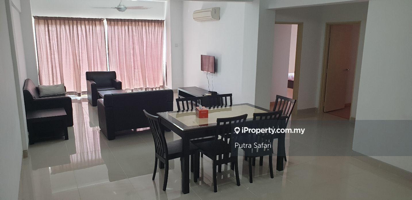 Fully furnished 3 bedrooms Mas Kiara Residence for sale