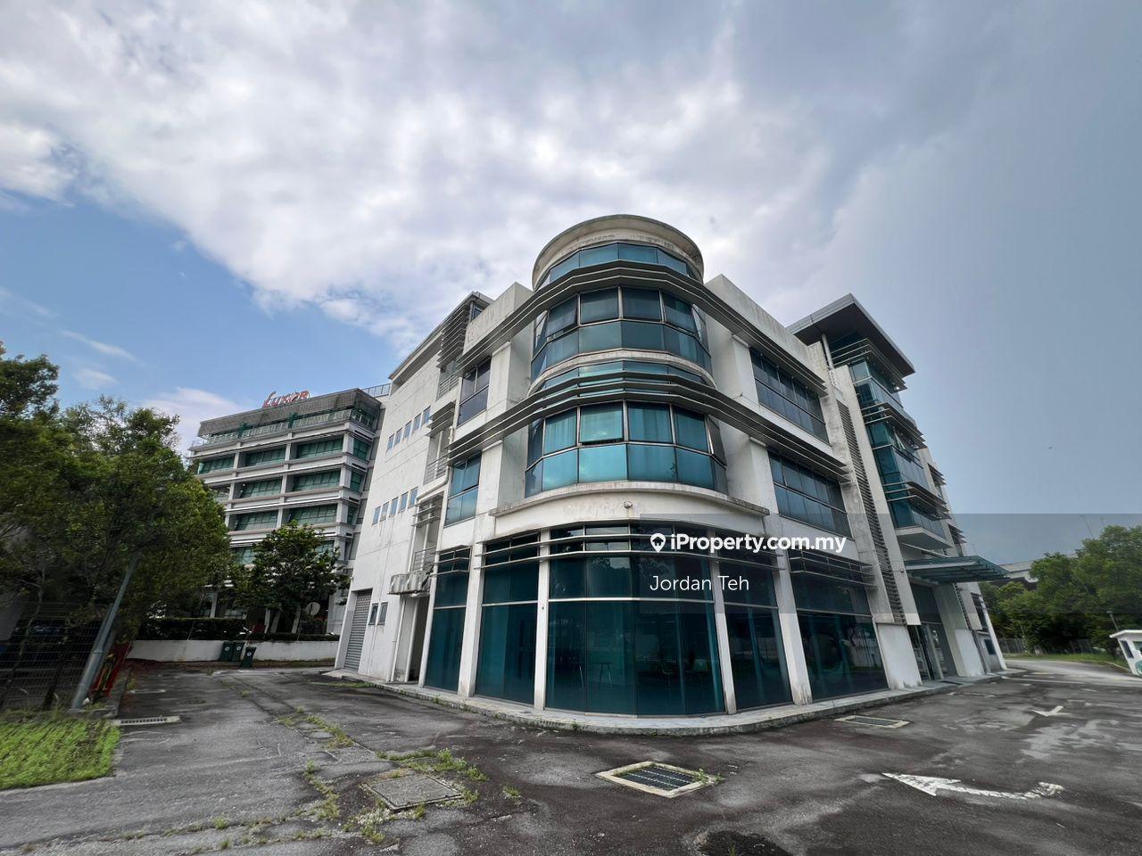 Corporate Stand Alone Good Buy Building in Petaling Jaya