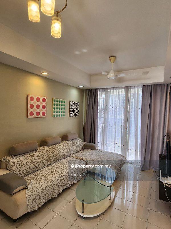 Putra Place 1000sft 4rooms Renovated near Queensbay