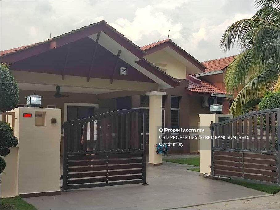 Semi-D house for Rent