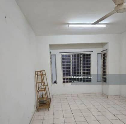 Unfurnished unit for rent