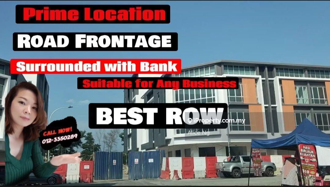 Surrounded with Banks, speed 99, pizza hut, secret recipe, kfc
