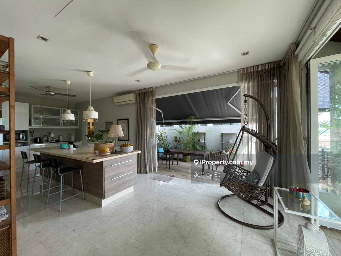 Freehold Well Kept Bungalow @ Sierramas