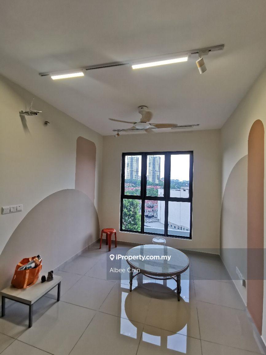 Puchong Brand New Partly Furnished For Rent
