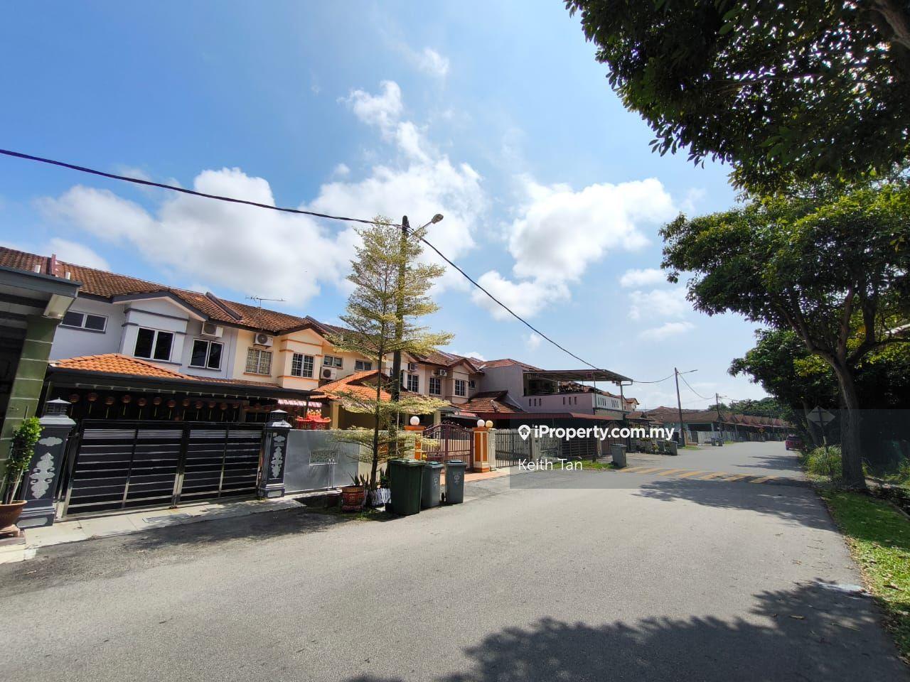 2 Storey Terrace near to AEON Melaka, 10 mins to Ujong Pasir Bkt Baru