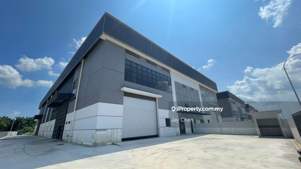Brand New 2 Storey Semi-D Factory @ Jenjarom For Rent