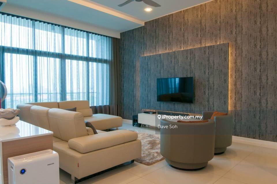 Golf and pool view, Renovated Corner unit