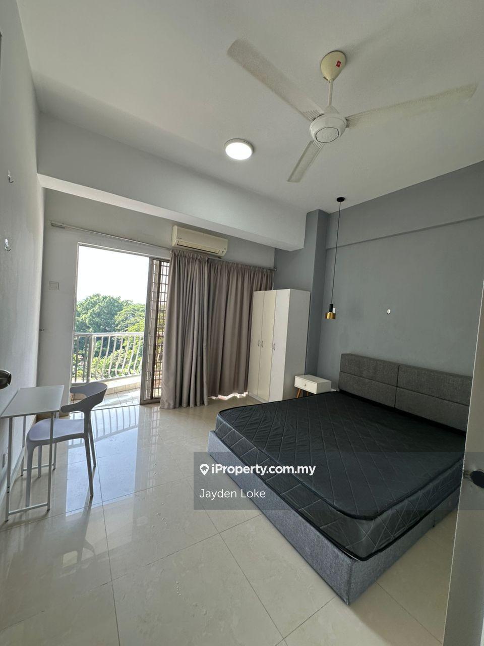Pearl Point Condo 3 Bedrooms 2 Bathrooms fully furnished for rent