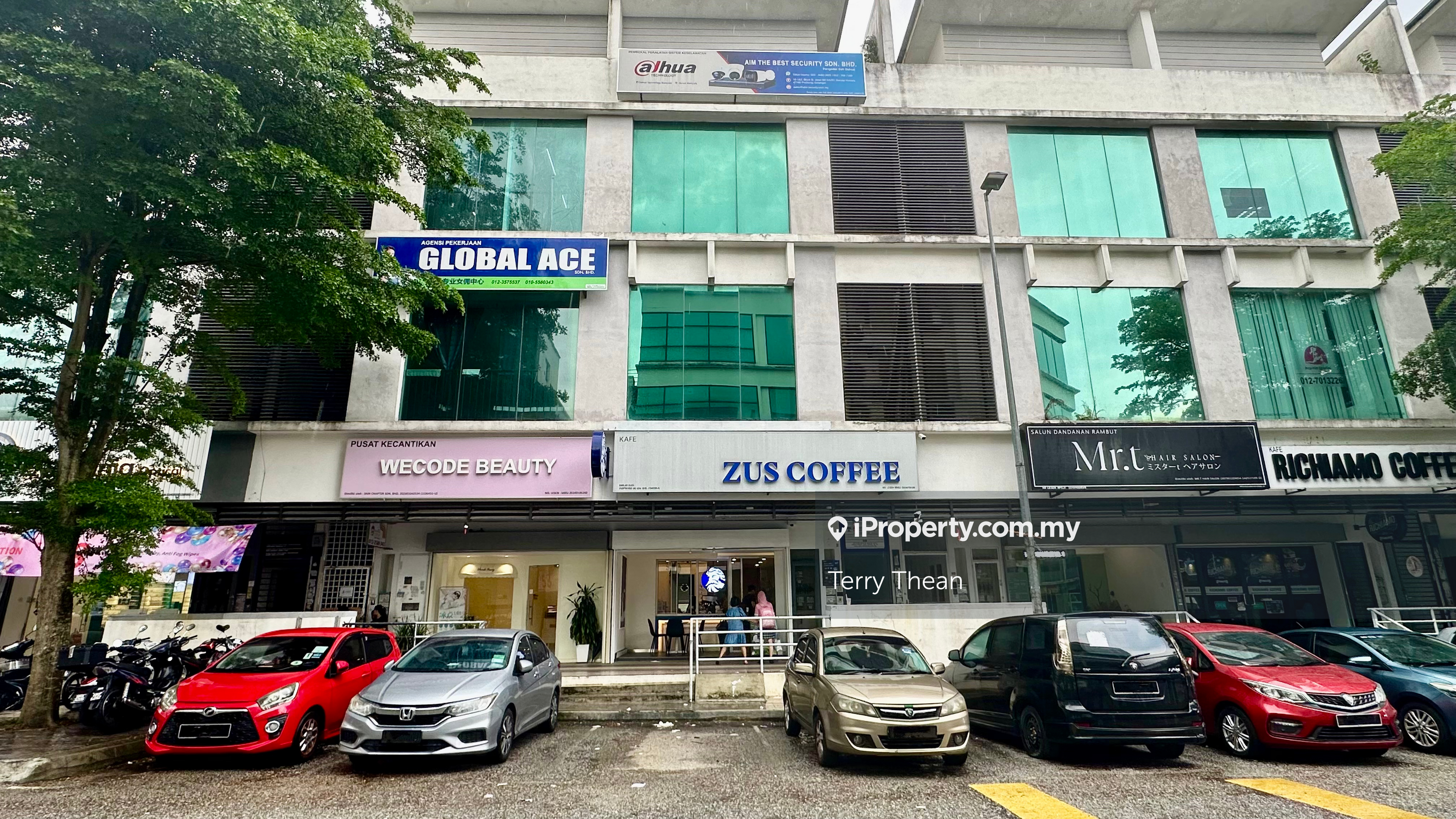 3 Storey Shop For Sale @ Bandar Kinrara 5 Puchong