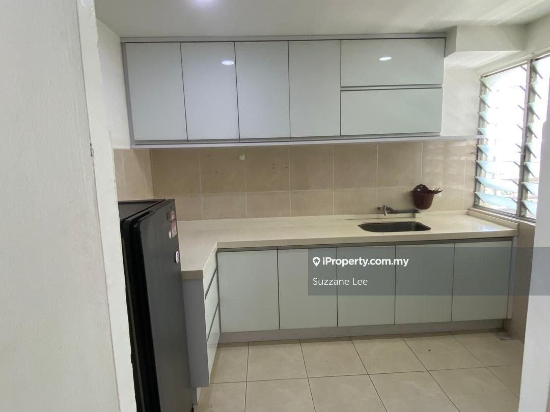 For sale sea view condo @ butterworth