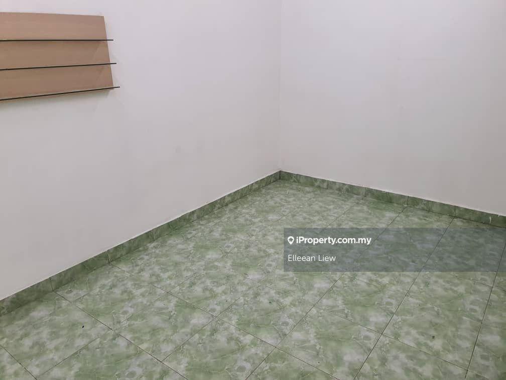Single Storey, Jalan Wan Empok, Sri Petaling.