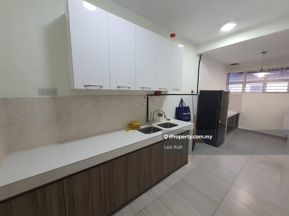 Renovated Extended 2 Storey Landed House Puj Taman Puncak Jalil