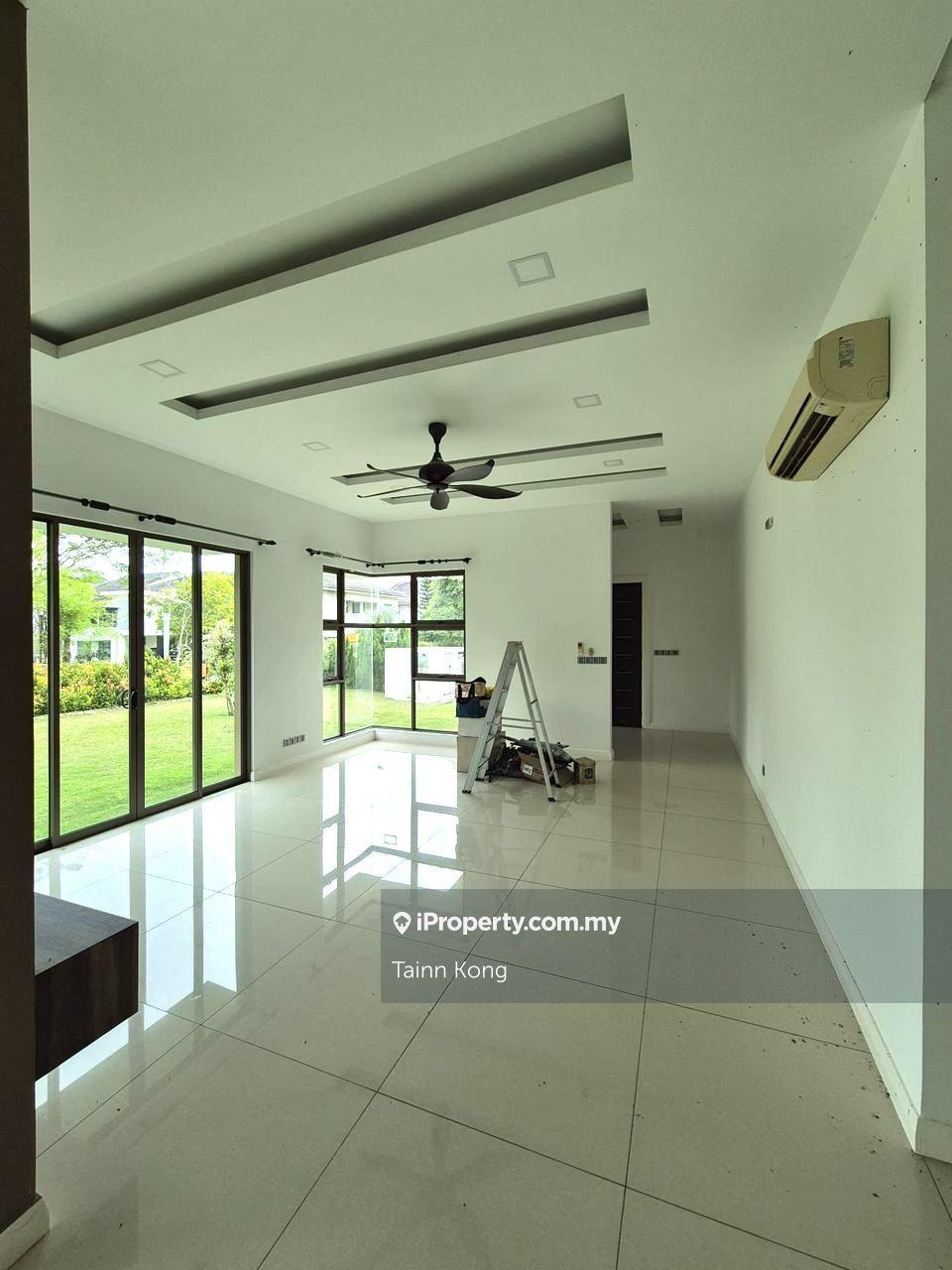 Tranquility East Ledang Semi D For Sale , End Lot Big Land Size