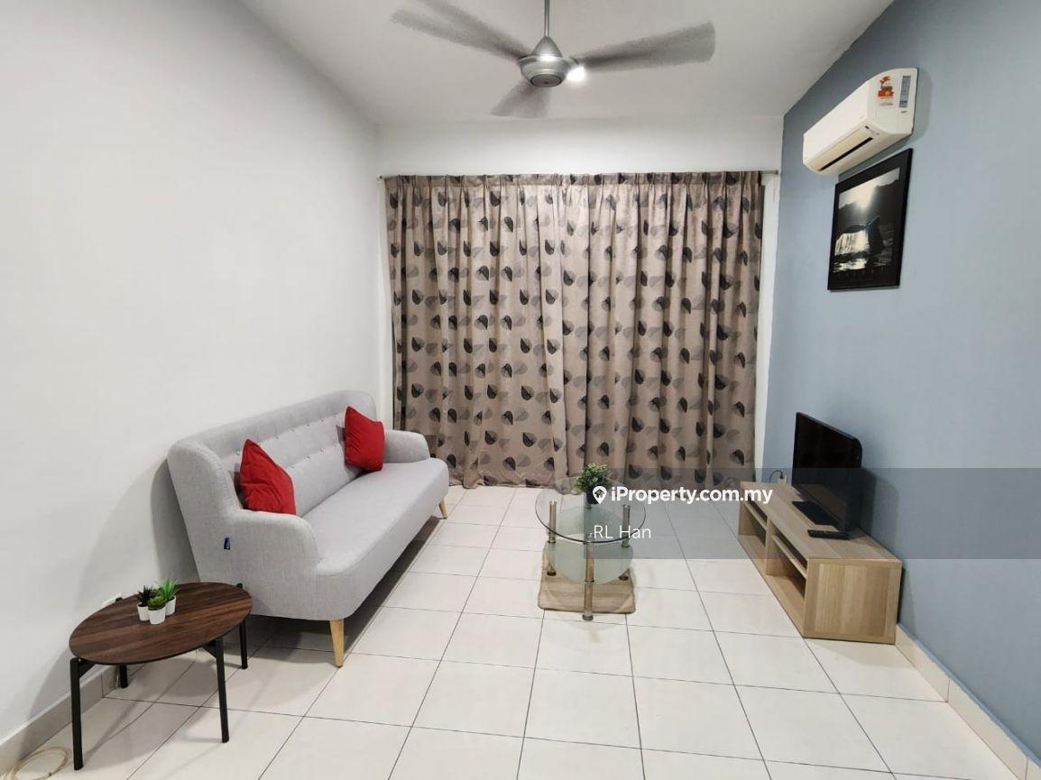 Renovated.Selling with an existing tenancy at Rm2,500 per month.