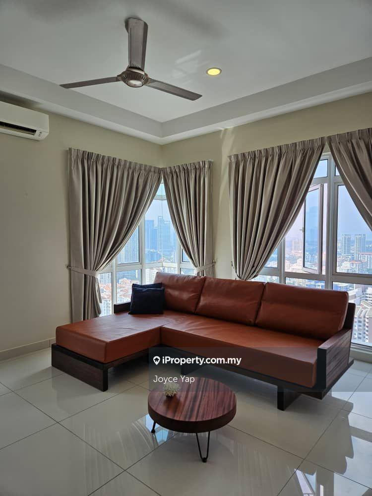 Big layout for rent high floor unit good condition!