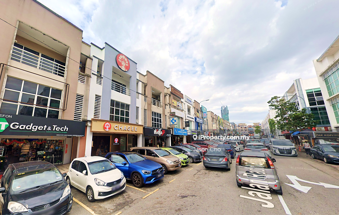 Exclusive Sri Petaling Shop for Sale