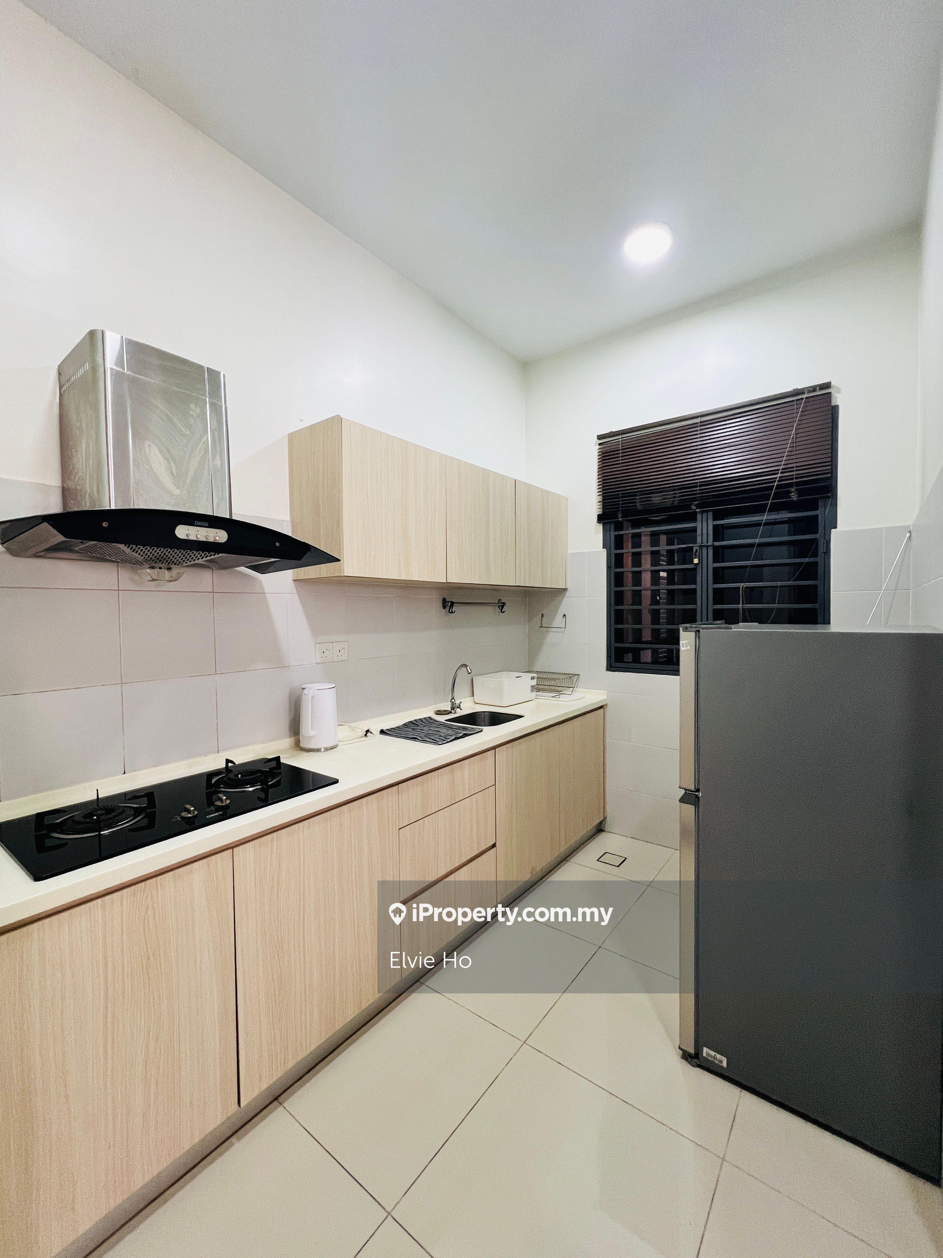 Bangsar south condo well maintained unit at a good location