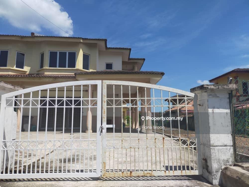 Terrace house for Sale