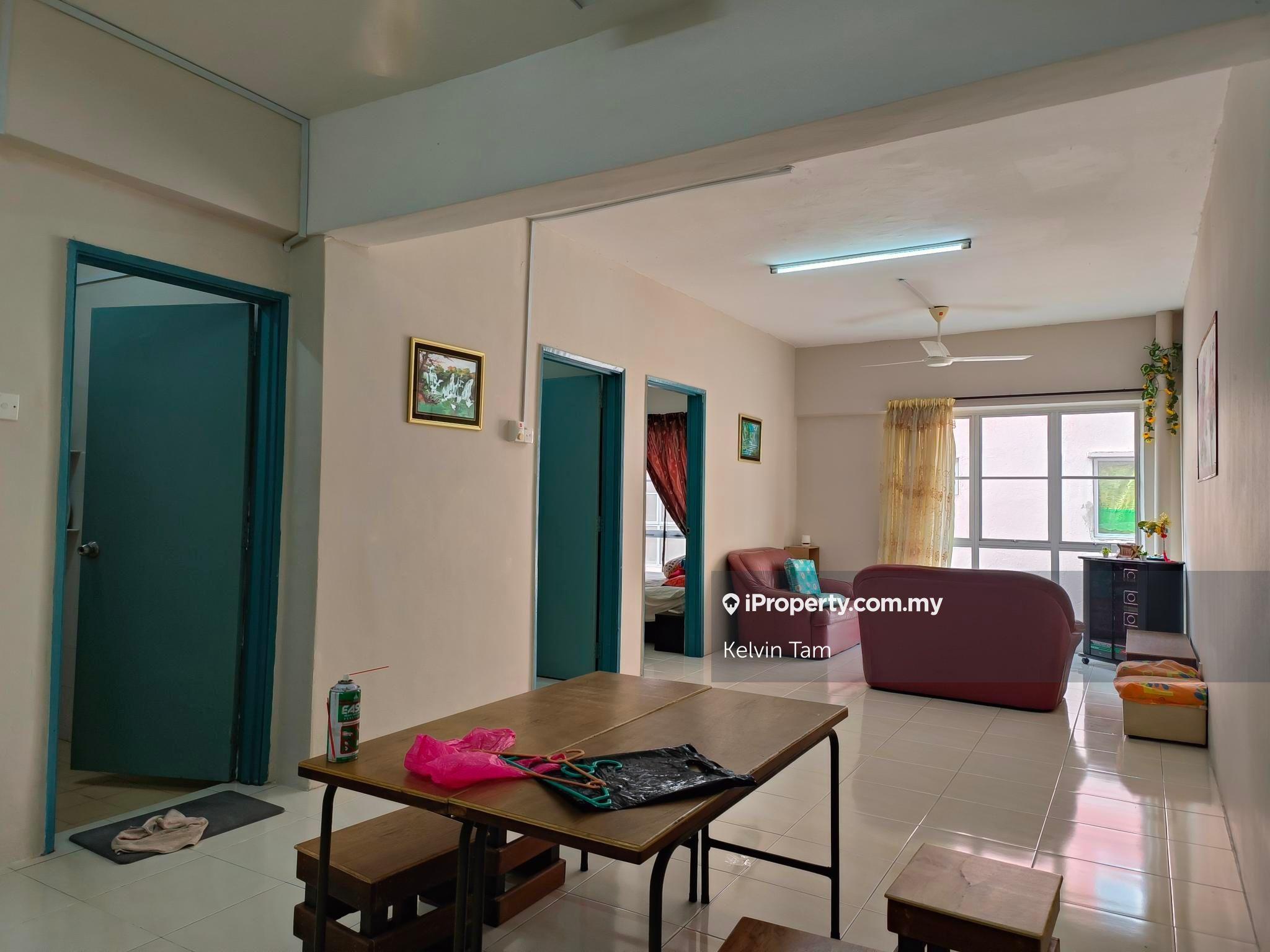Below Bank Value Apartment at Pulau Melaka Gateway Mahkota Jonker