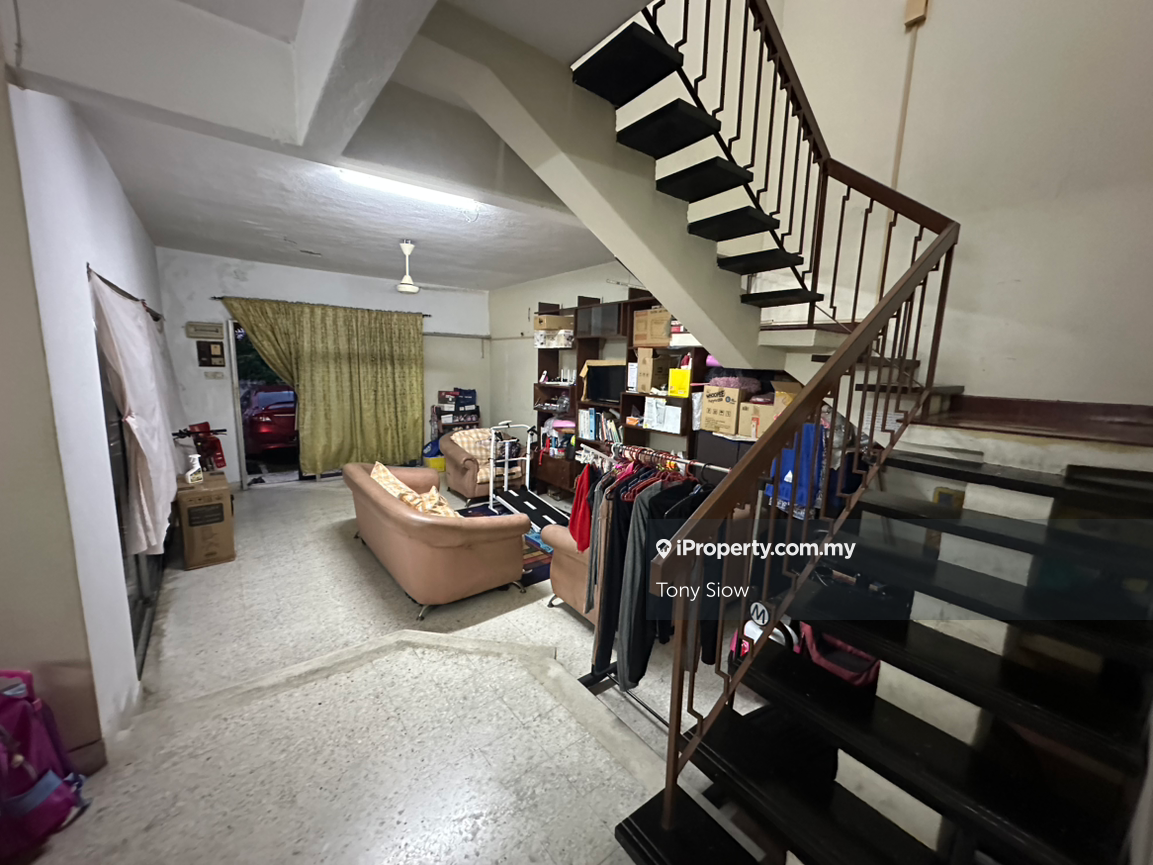 Walking distance to uptown amenities