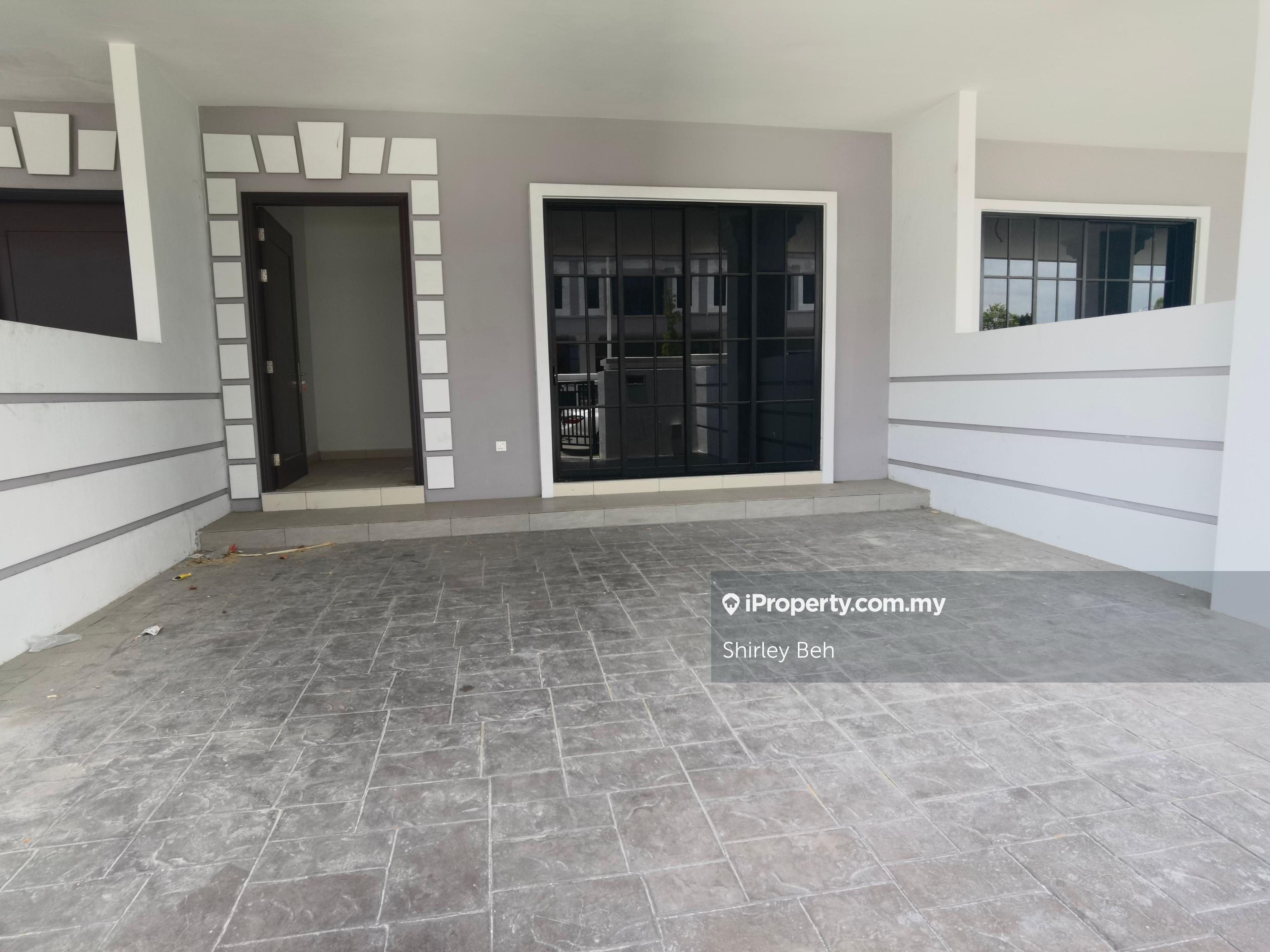 Terrace house for Sale