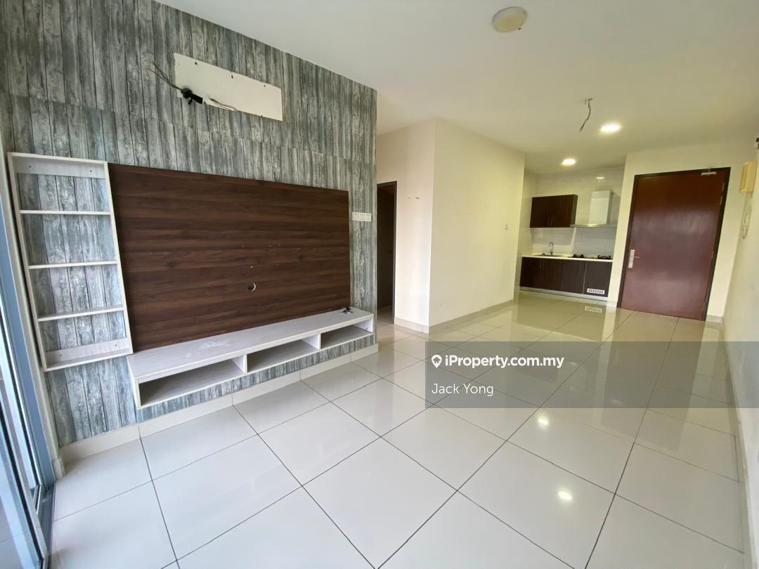 Jalan Puchong unit for sales