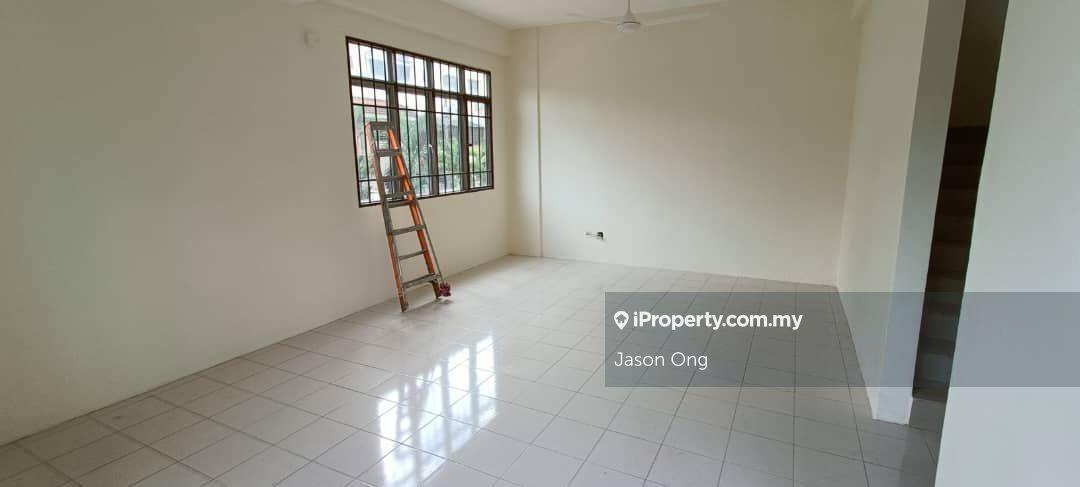 Tiara Duta Condominium For Sales, Taman Dagang, Ampang 1043sf