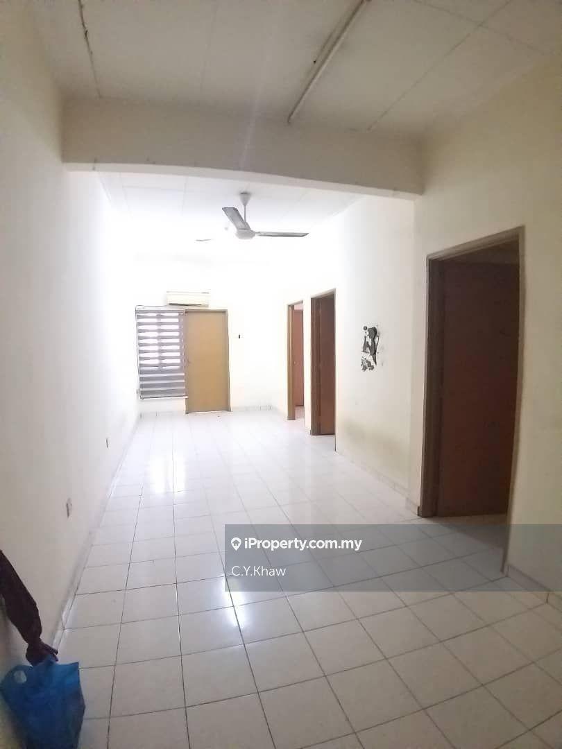 Megah Ria Shop Apartment @ Taman Cahaya Kota Puteri 