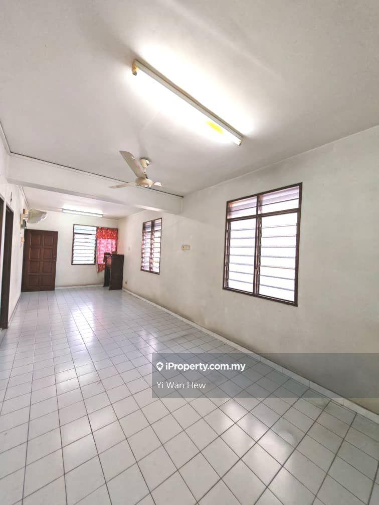 Taman Mewah Apartment for Sale Rm230,000