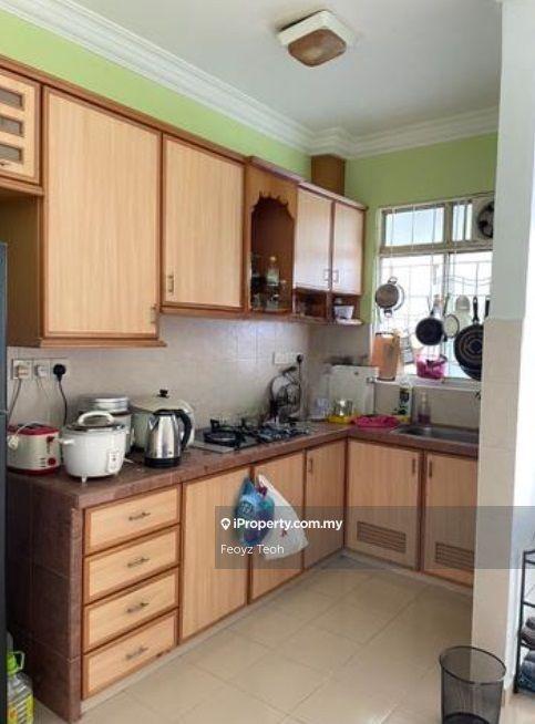 Golf Club View, Fully Renovated and Furnished