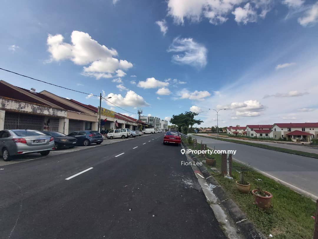 Medium Cost Shop Lot / Setia Indah / Johor Bahru / Fully Renovated